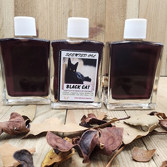 Saint Michaels Imports Black Cat/Gato Negra Scented Oils - Picture 1 of 1